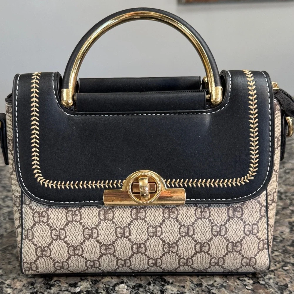 Fashion satchel Handbag NWT - Picture 2 of 10